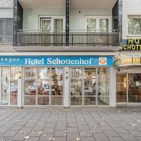 Schottenhof Hotell 3*