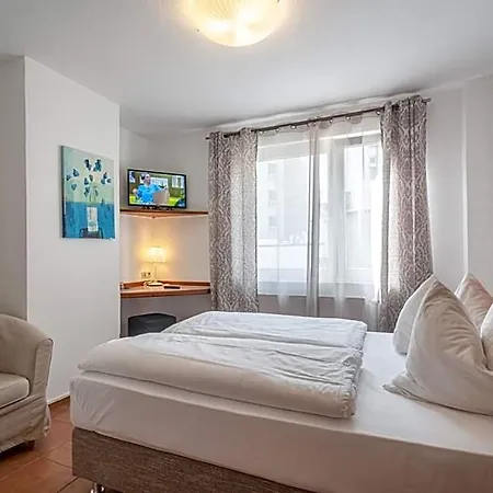 מלון Schottenhof - Cityhotel 3*