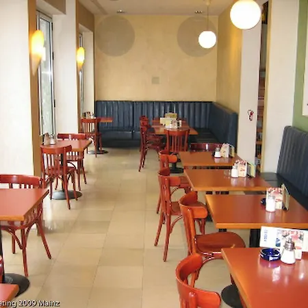 Schottenhof - Cityhotel מלון