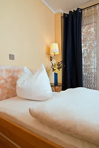 Schottenhof 3* マインツ