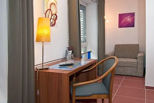 Hotel Schottenhof 3*